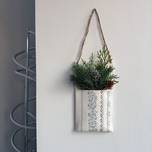 Large Wall Hanging Pocket Planter - Fusion Design 1